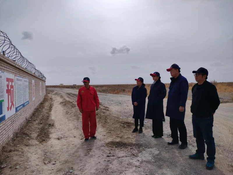 集團(tuán)黨委書記赴格爾木民爆庫(kù)開展調(diào)研慰問