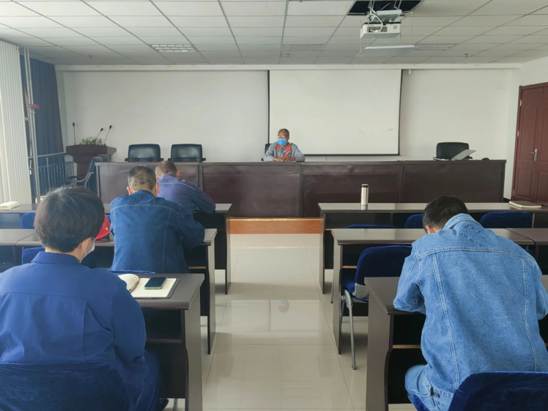 凝心聚力戰(zhàn)疫穩(wěn)產(chǎn) 擔(dān)當作為共謀發(fā)展&mdash;&mdash;物產(chǎn)工投公司召開疫情防控與生產(chǎn)經(jīng)營專題部署會議