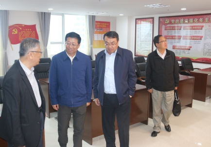 青海省副省長、省國資委黨委書記、主任王黎明，蒞臨省物產(chǎn)集團(tuán)調(diào)研指導(dǎo)工作